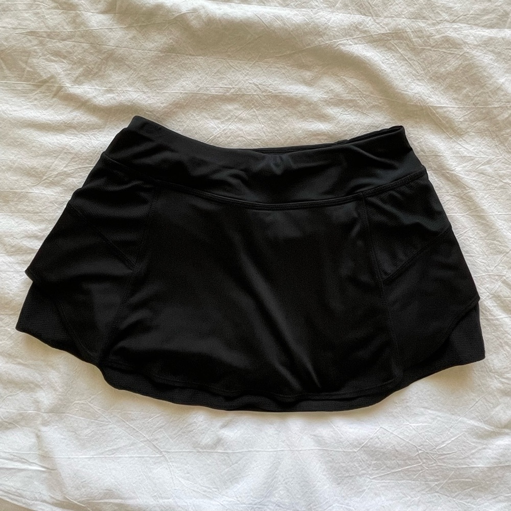 Black Athleta Skirt - in great condition!